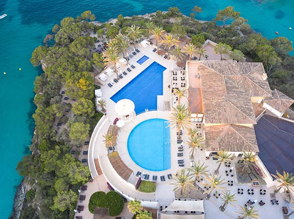 ROBINSON CALA SERENA