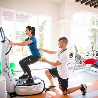 Trainingseinheit im Fitnessstudio eines ROBINSON Clubs